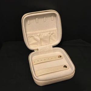 Travel Jewelry case- square